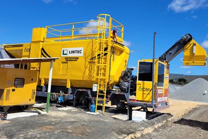 Usina de Asfalto CDP 7001 - Vista da cabine em obra